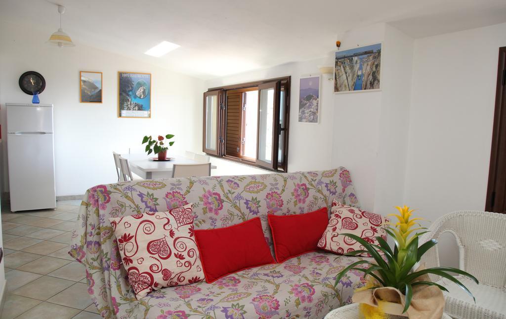 Eleonora'S Apartment Santa Maria Navarrese Luaran gambar